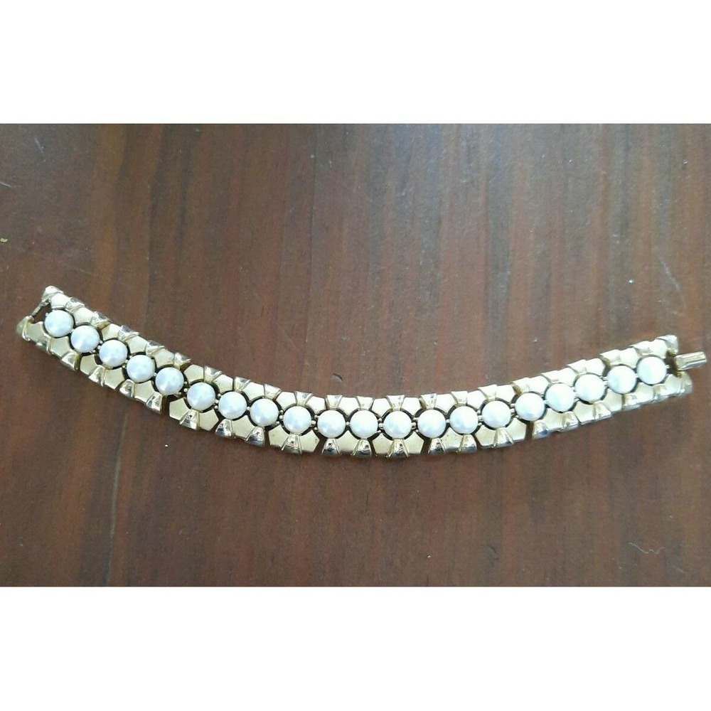 Crown Trifari Bracelet Gold Tone Faux Pearls Rhinestones Signed 7 "